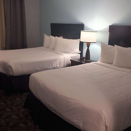 Travelodge By Wyndham Rosetown Εξωτερικό φωτογραφία