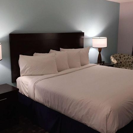 Travelodge By Wyndham Rosetown Εξωτερικό φωτογραφία