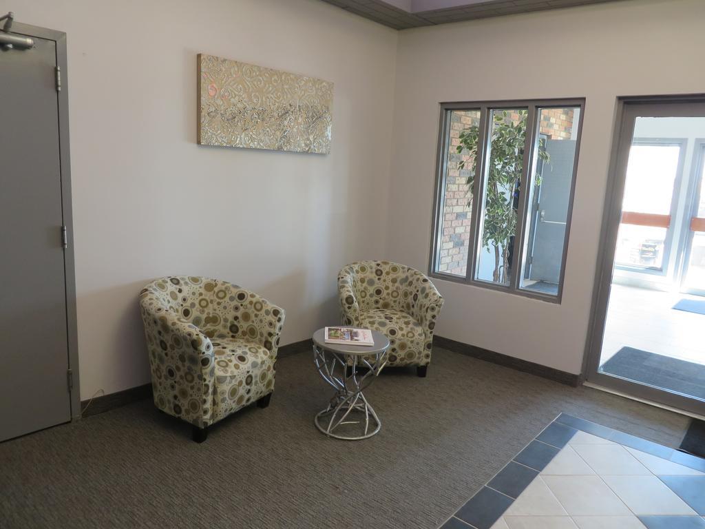 Travelodge By Wyndham Rosetown Εξωτερικό φωτογραφία