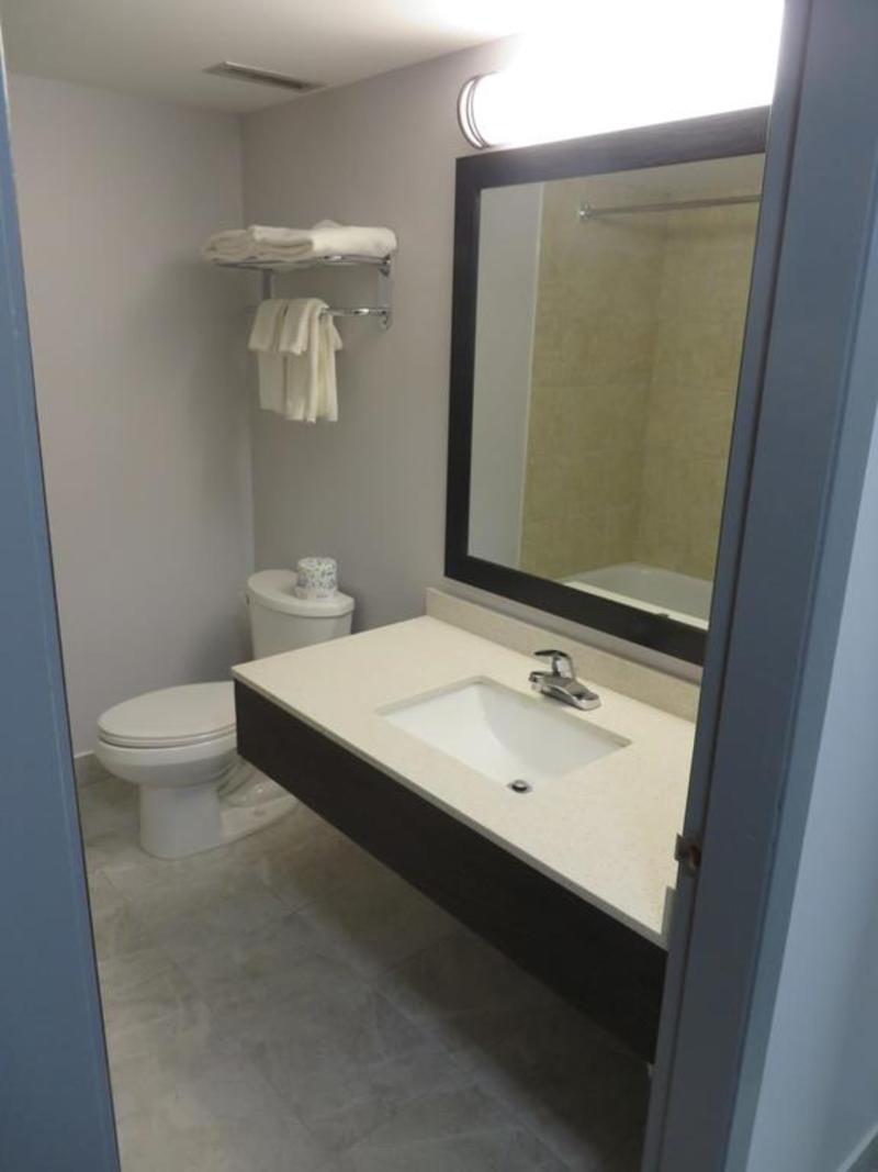 Travelodge By Wyndham Rosetown Εξωτερικό φωτογραφία